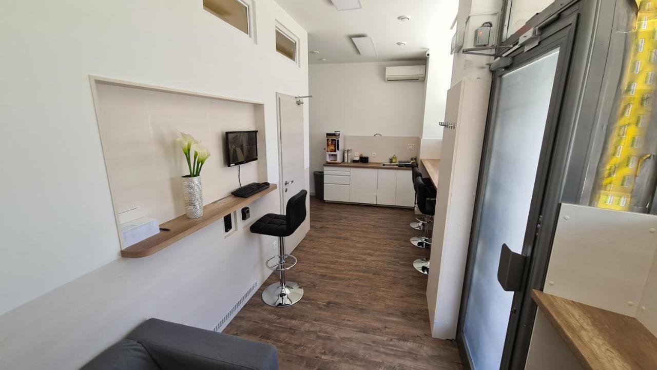Cabin Hostel Ljubljana Kültér fotó